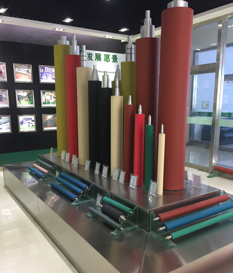 我们的展厅2.jpg