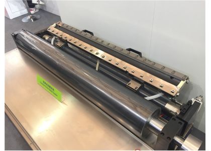 Stable Quality Pressing Sheet Enclosed Chamber Doctor Blade System For Flexo Printing